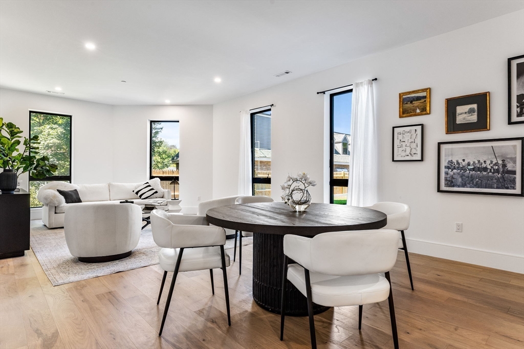 1114 Beacon St. # 206