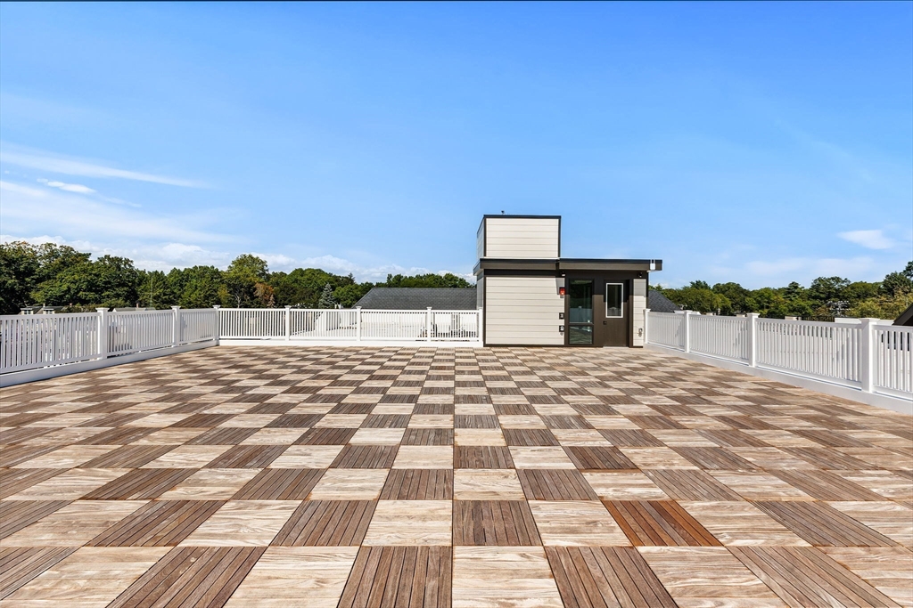 1114 Beacon St. # 206