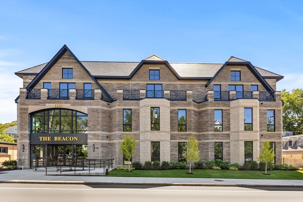 1114 Beacon St. # 206