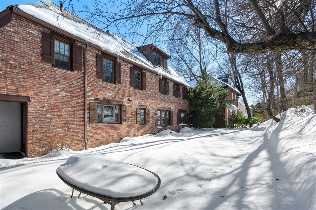 36 Goodnough Rd