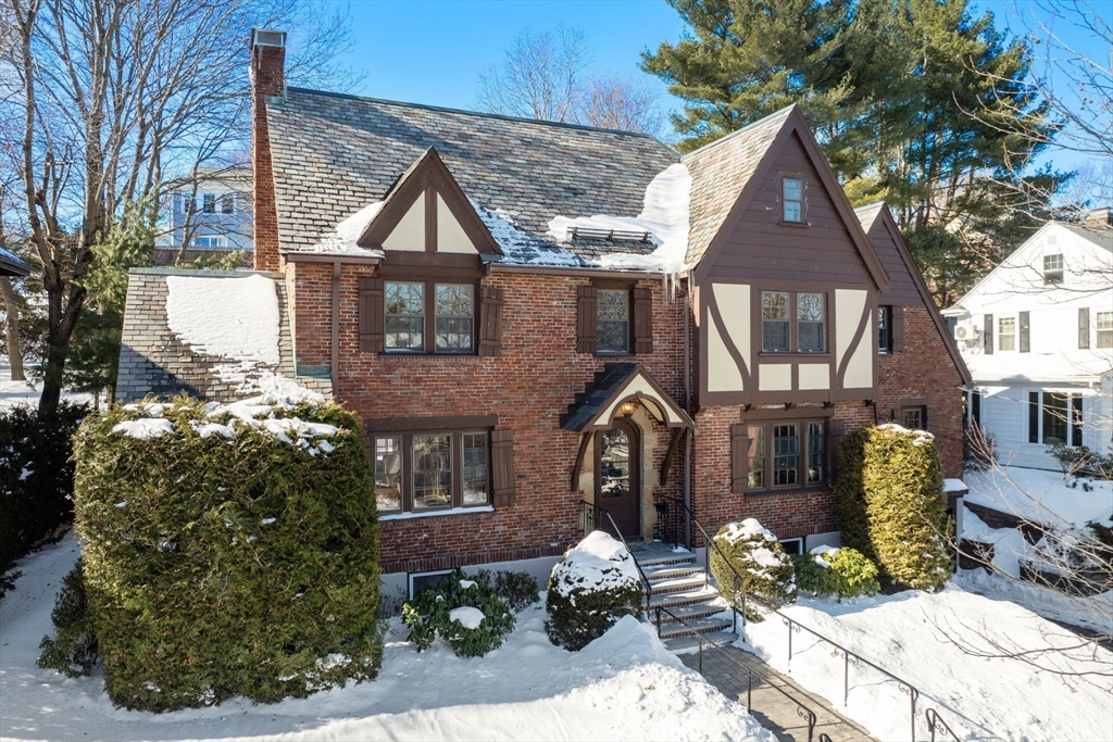 36 Goodnough Rd