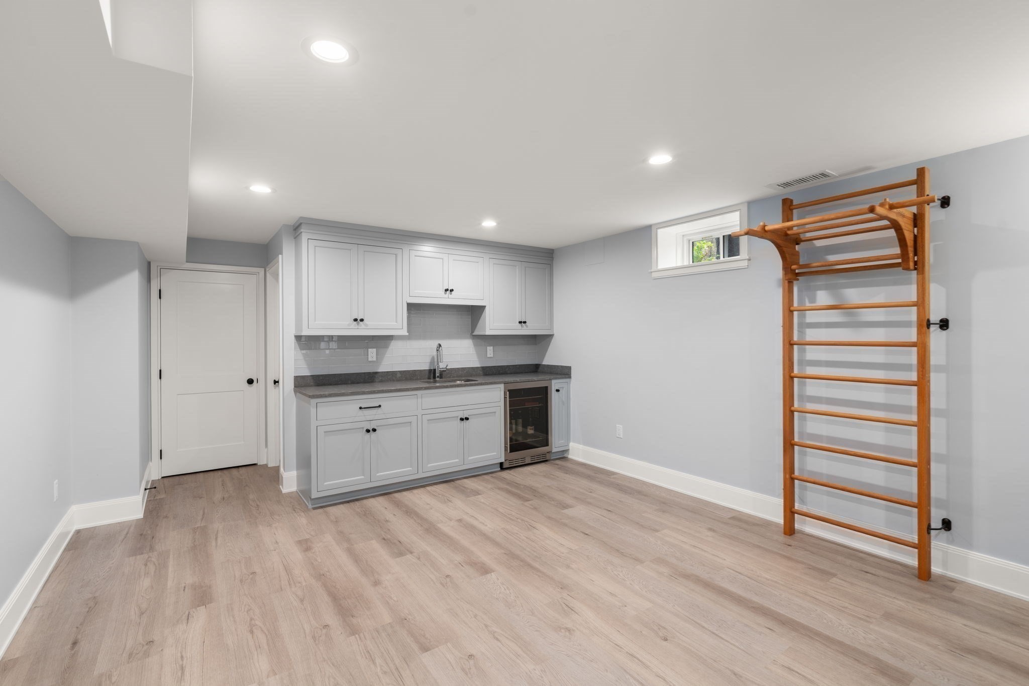 55 Oakdale Ave