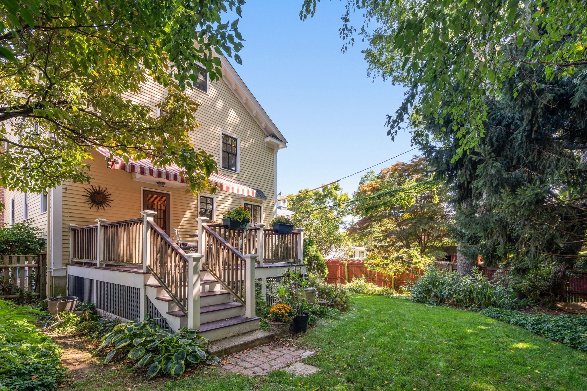 75 Seaverns Ave
