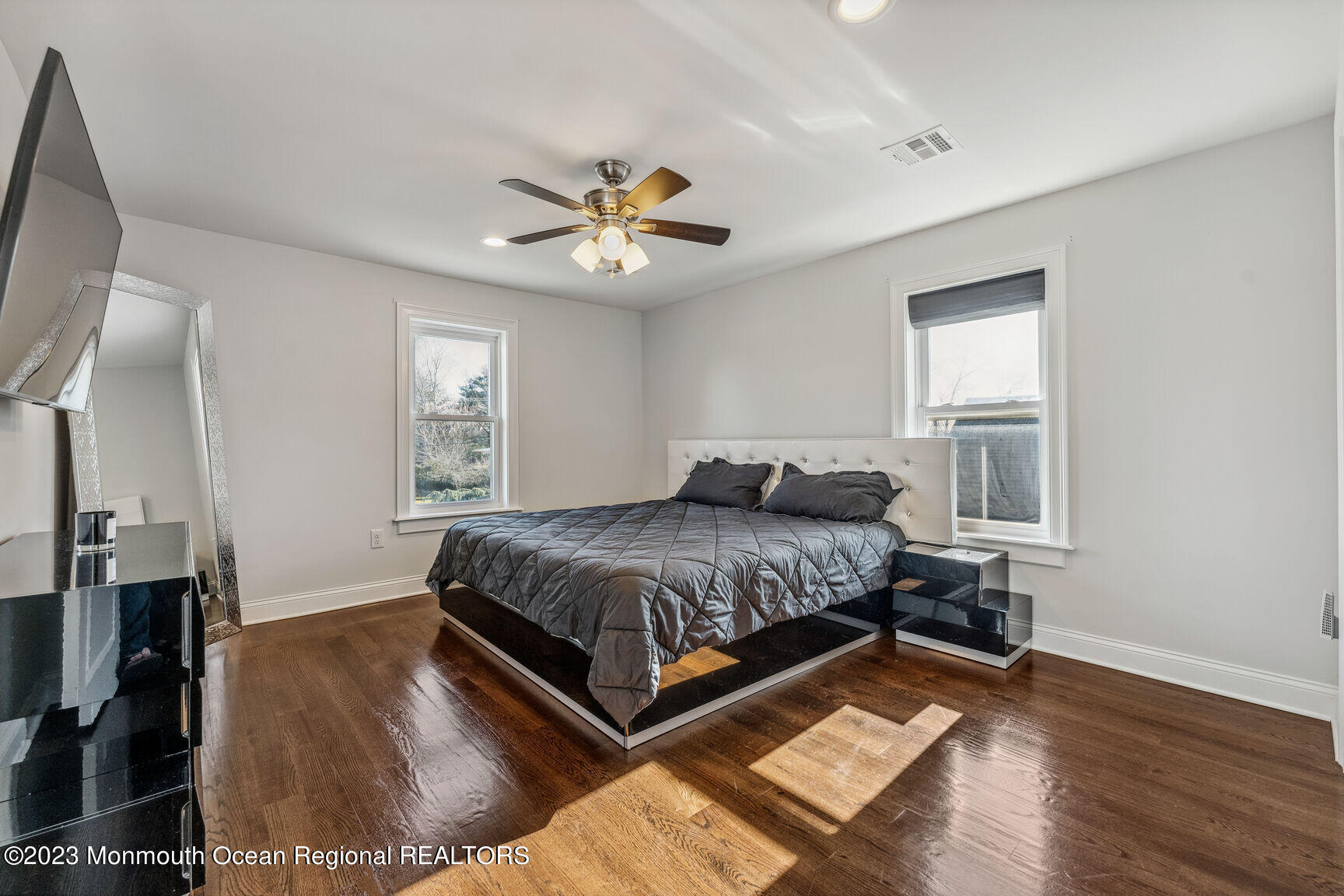 7 Elmwood Avenue, WINTER