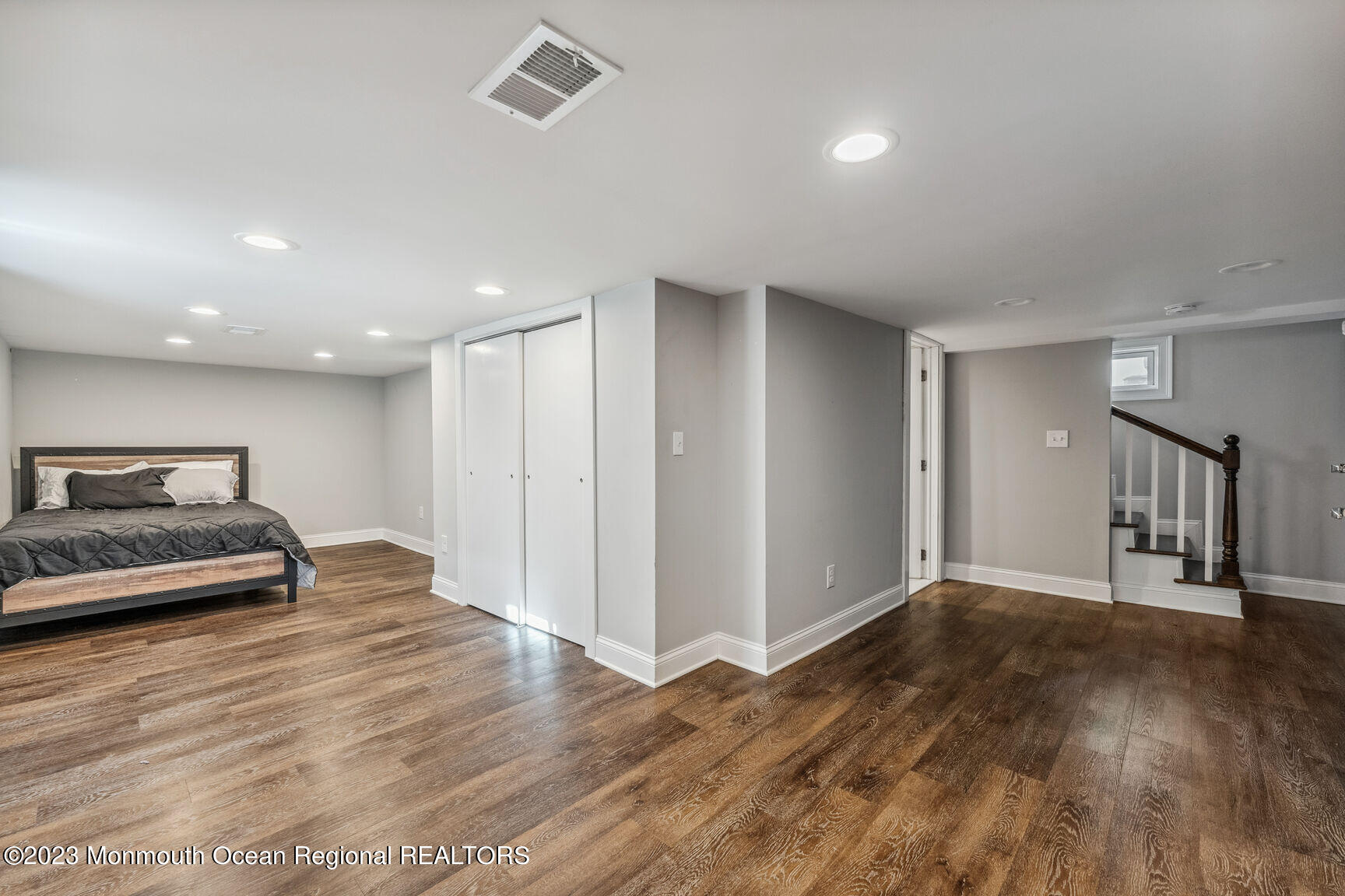 7 Elmwood Avenue, WINTER