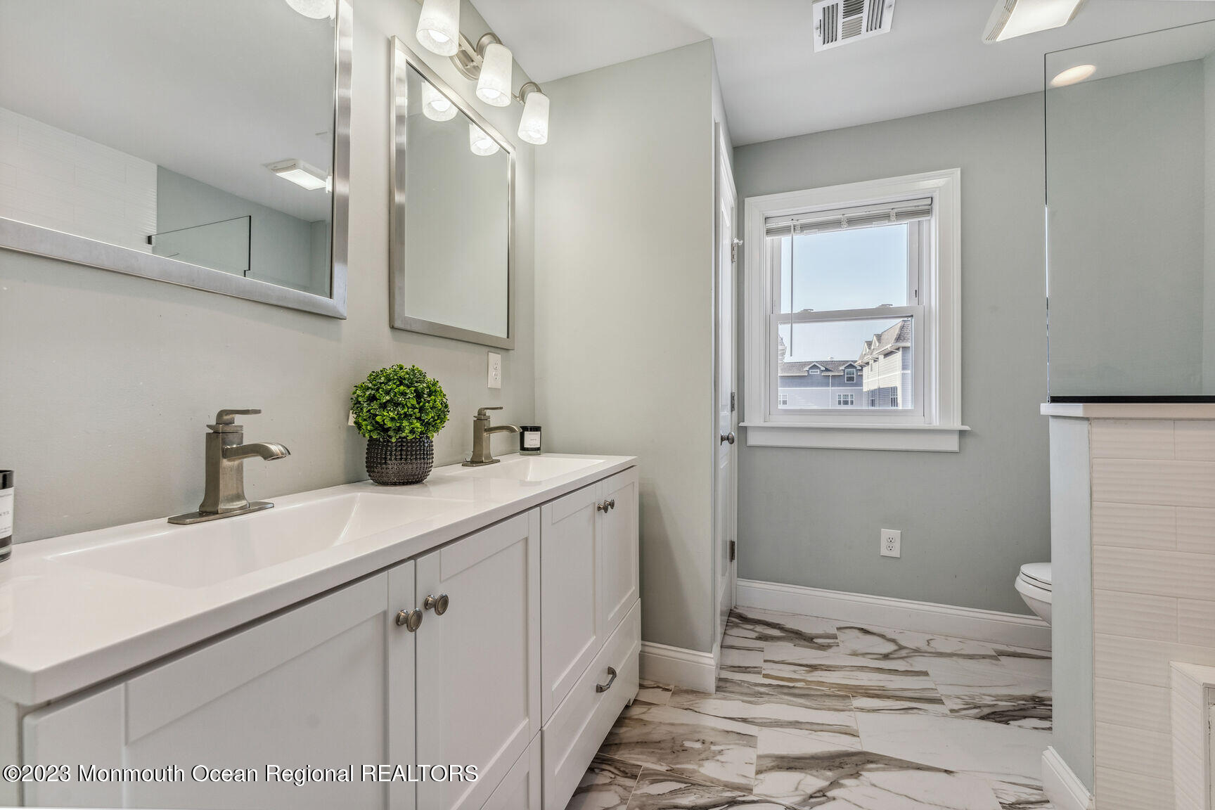 7 Elmwood Avenue, WINTER