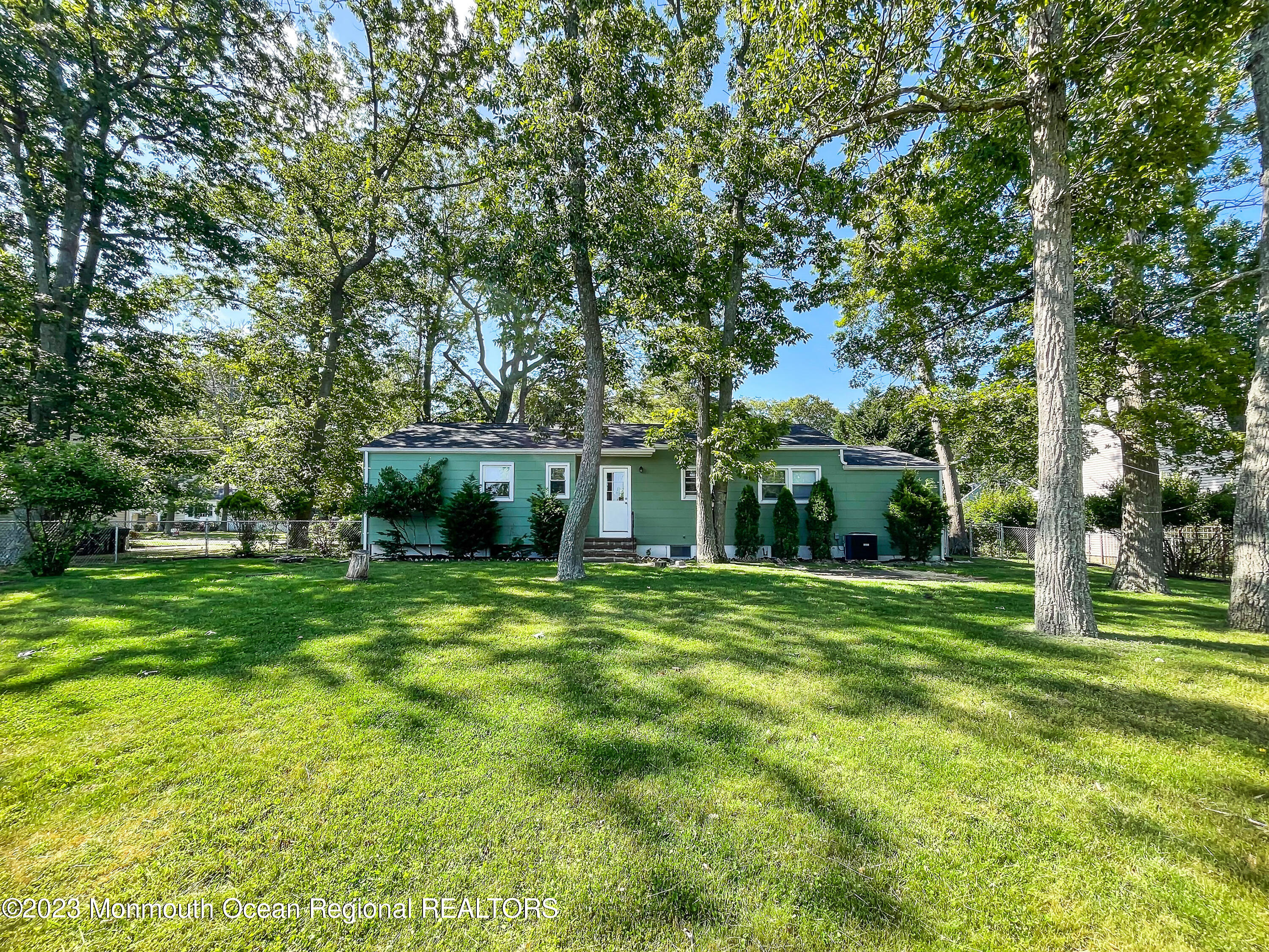 11 Roslyn Drive, WINTER