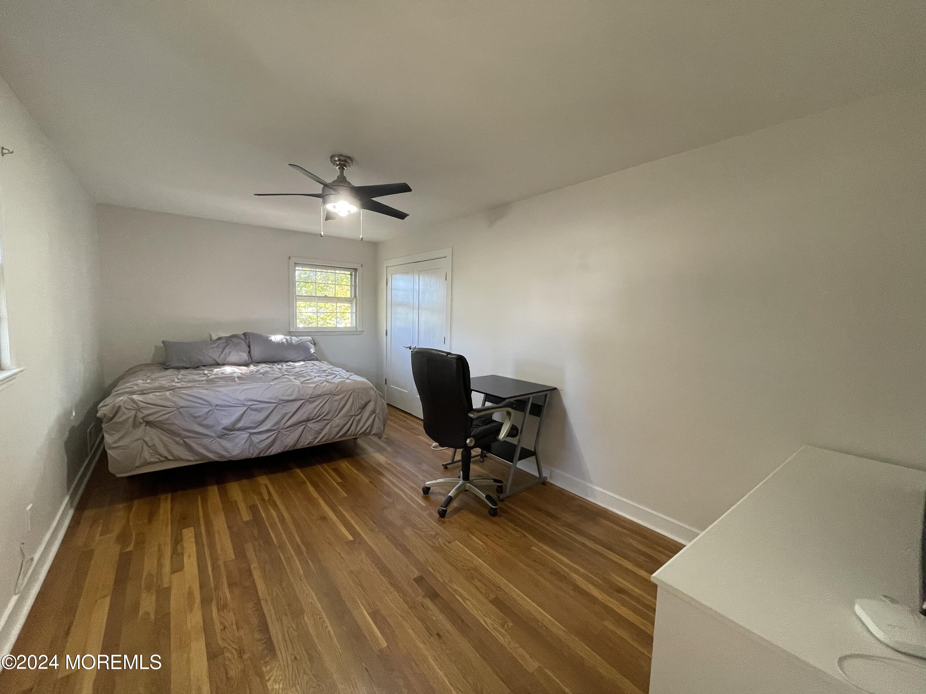 19 Roslyn Drive, SUMMER