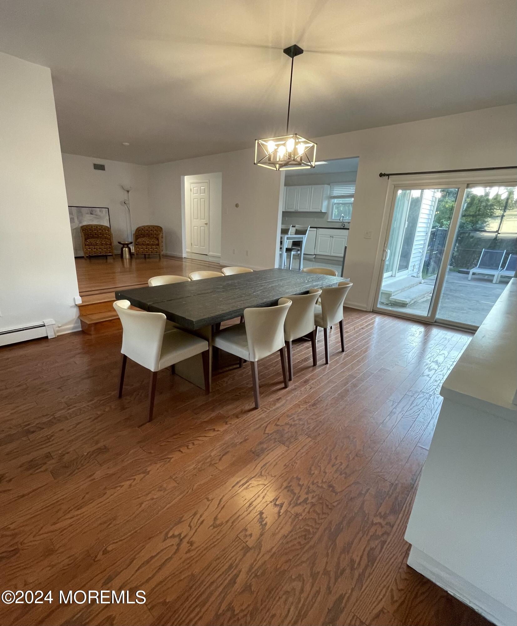 210 Larchwood Avenue