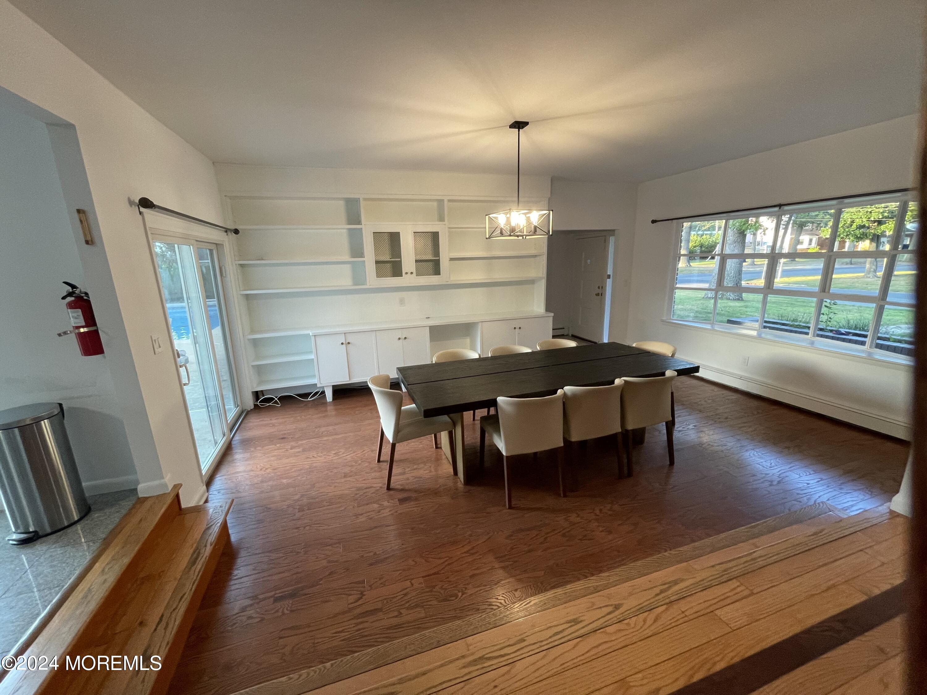 210 Larchwood Avenue