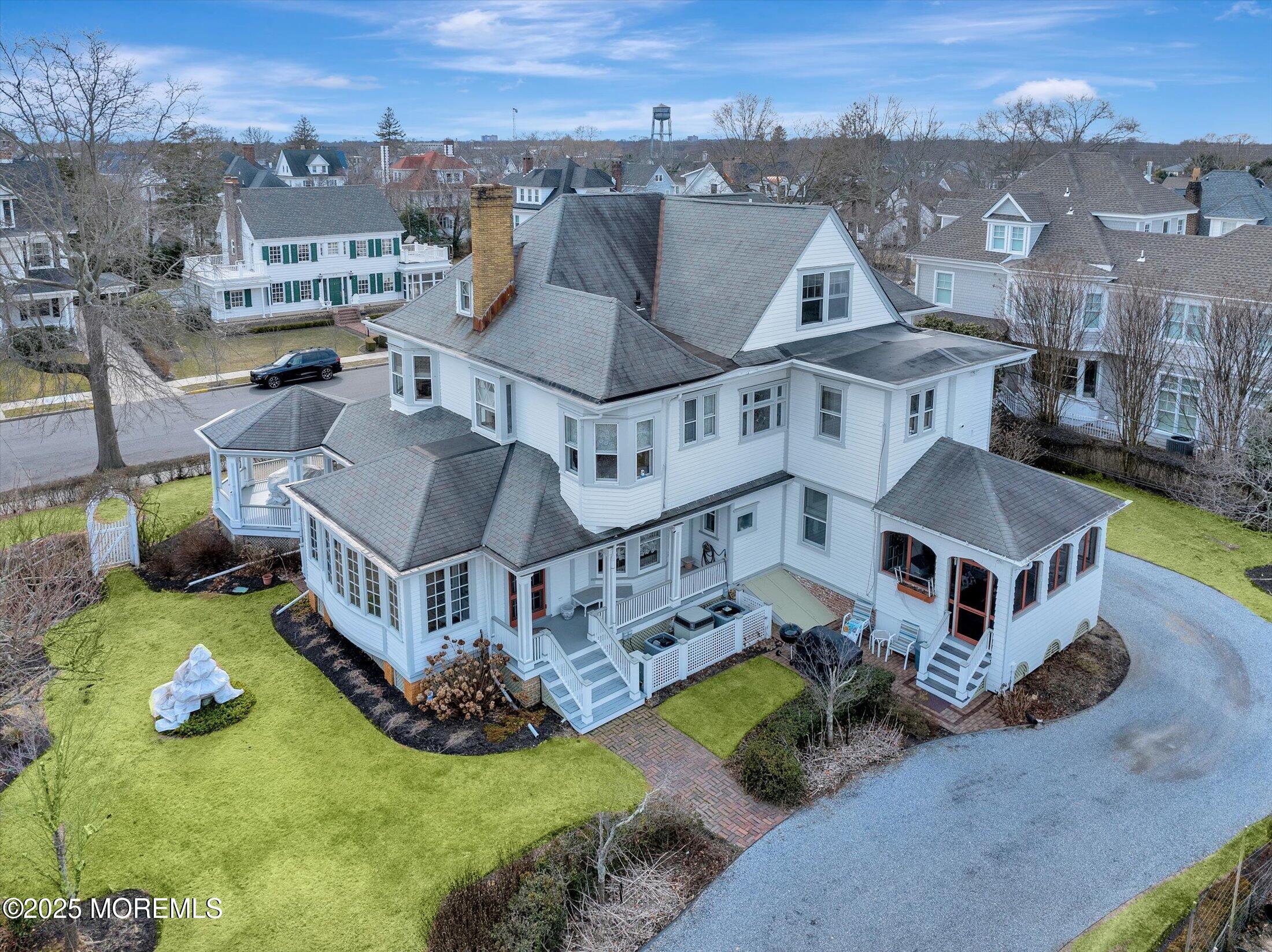 211 Cedar Avenue