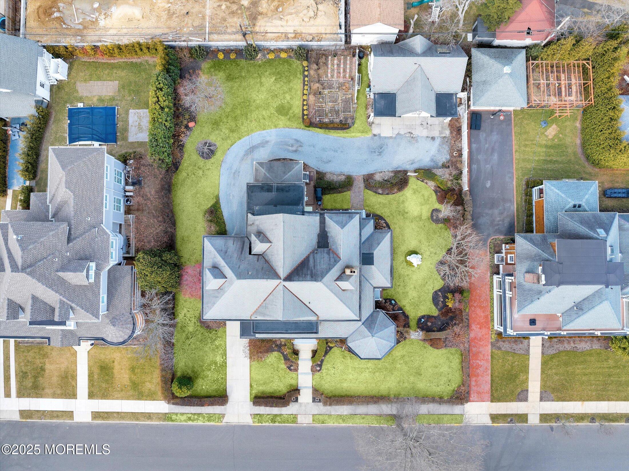 211 Cedar Avenue