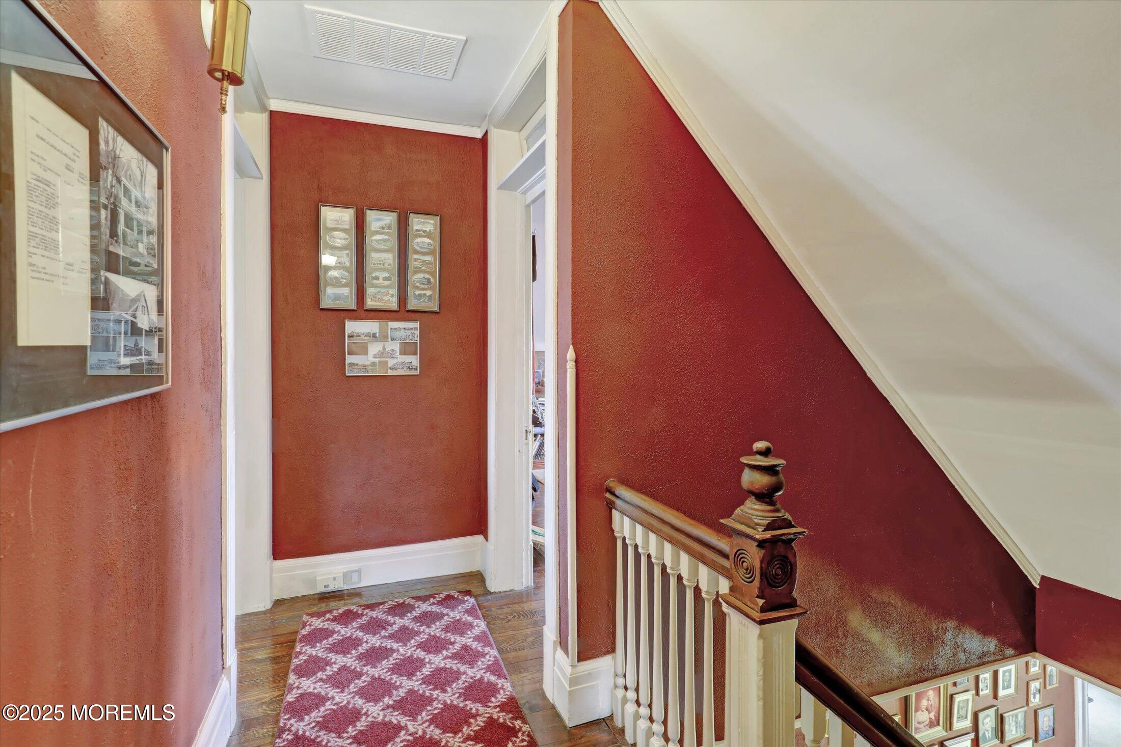 211 Cedar Avenue