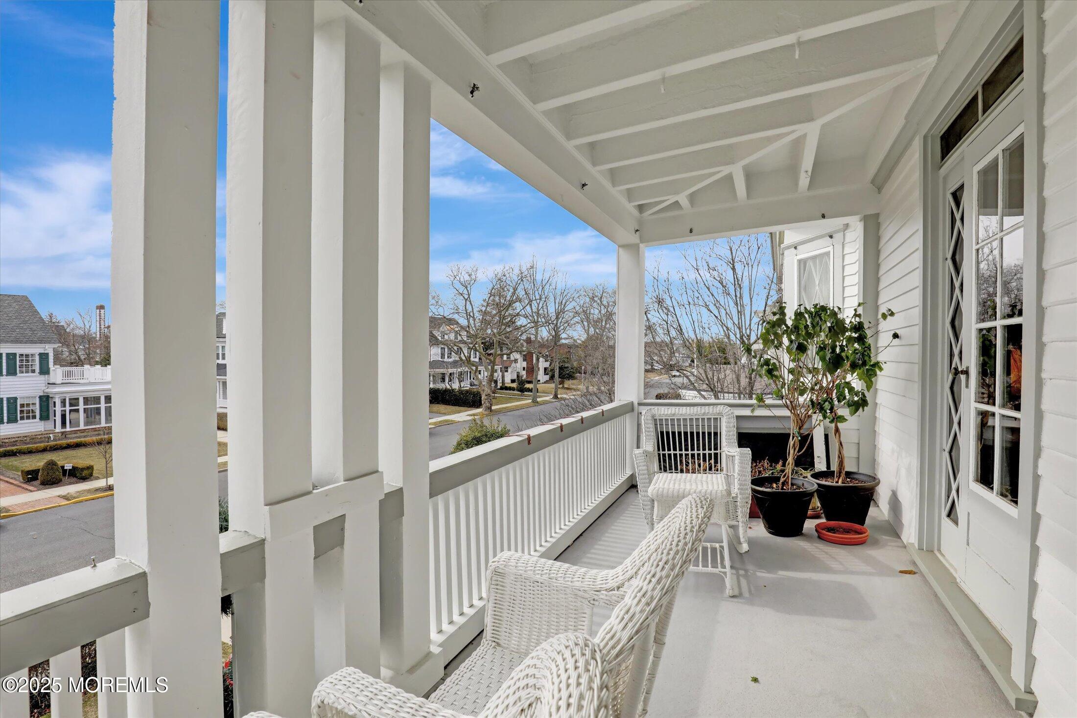 211 Cedar Avenue