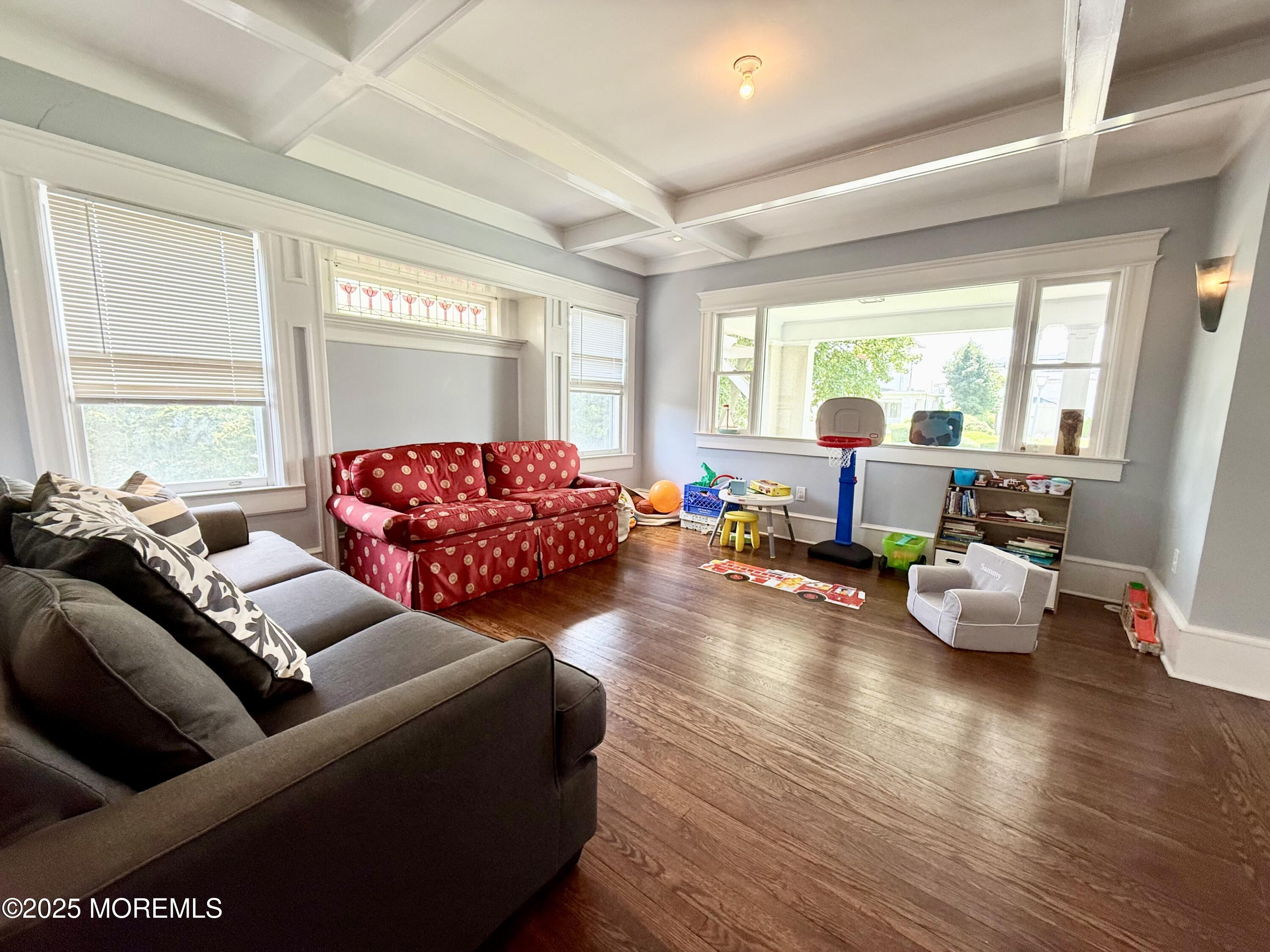 125 Cedar Avenue