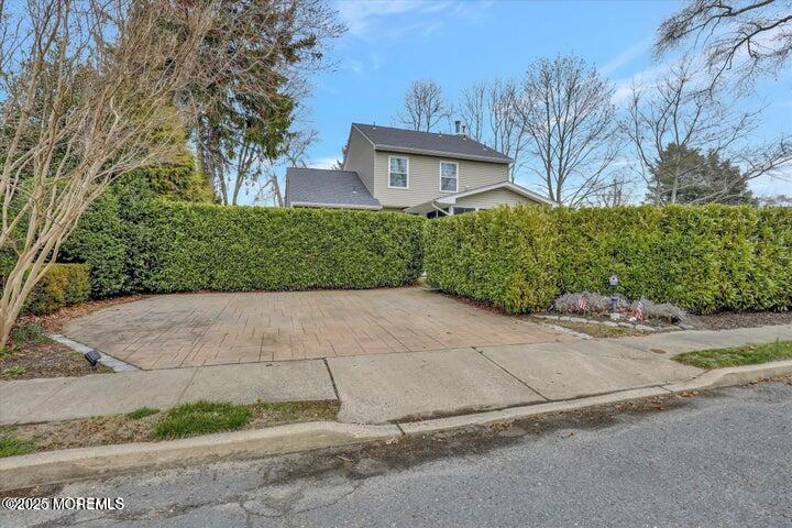 610 Laurel Avenue