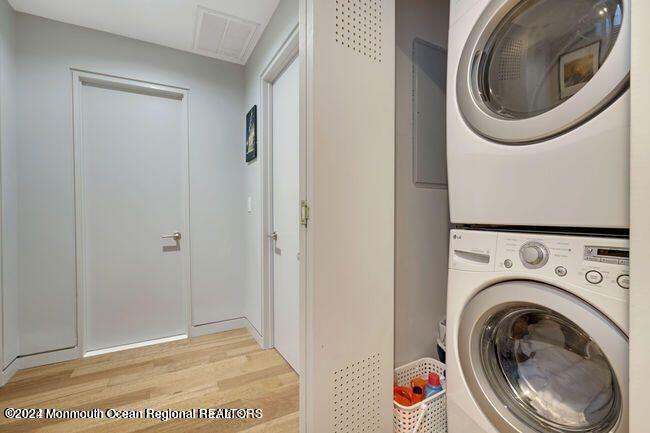 601 Bangs Avenue, 707