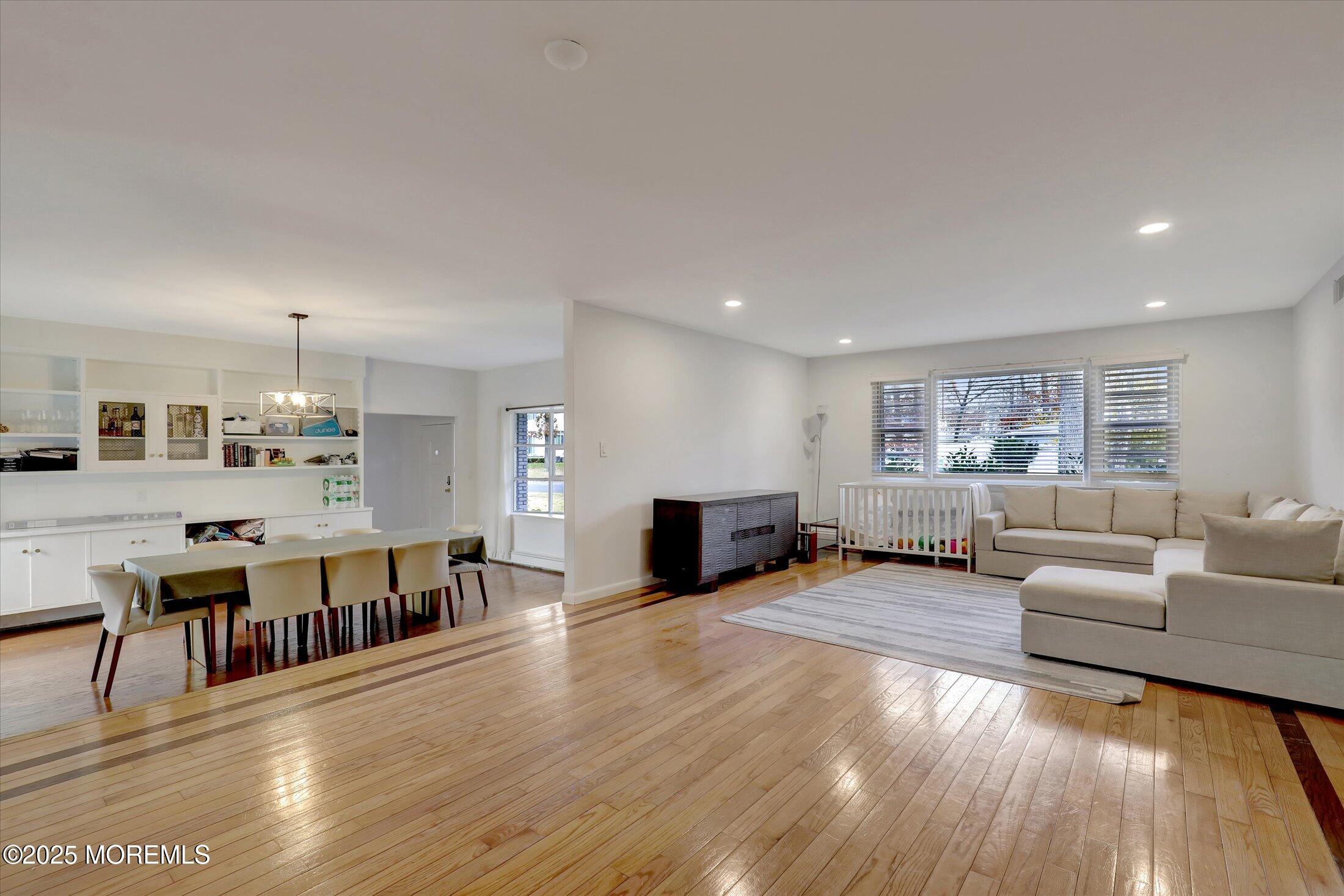 210 Larchwood Avenue