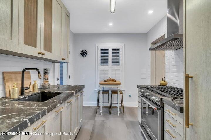 15 Buena Vista Court