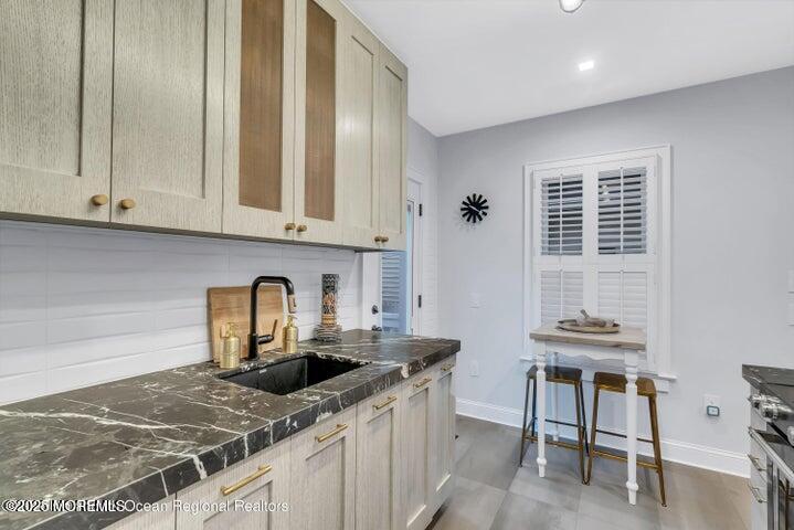 15 Buena Vista Court