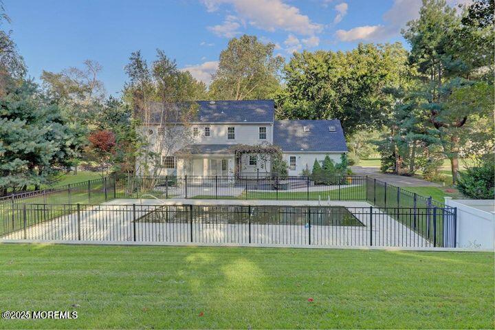 7 Woods Road