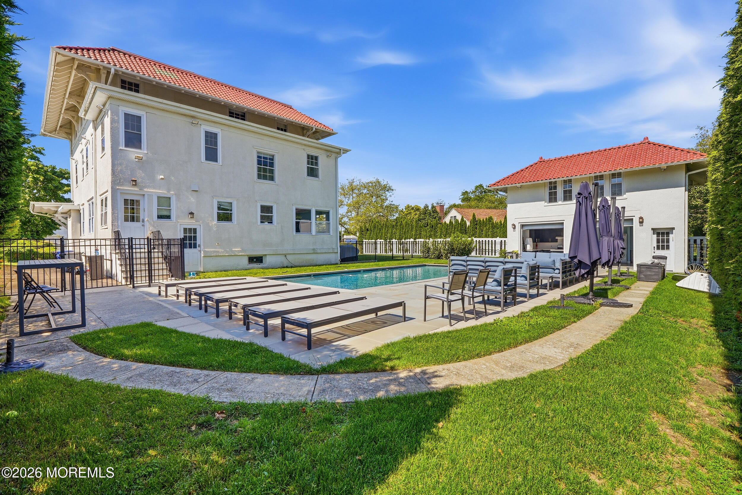 125 Cedar Avenue