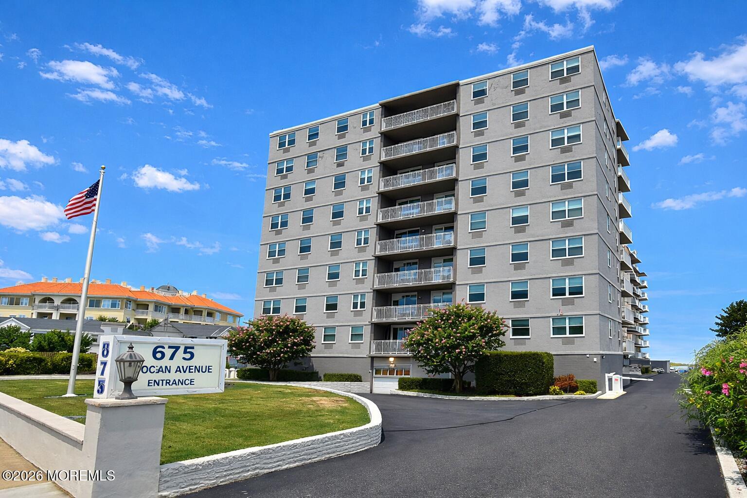 675 Ocean Avenue N 6M