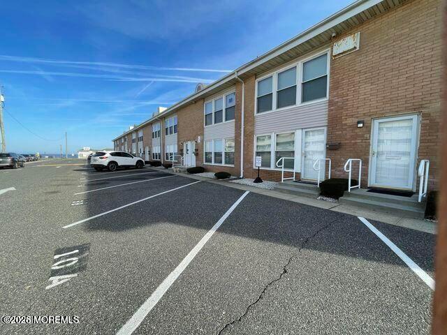 590 Ocean Avenue N 10