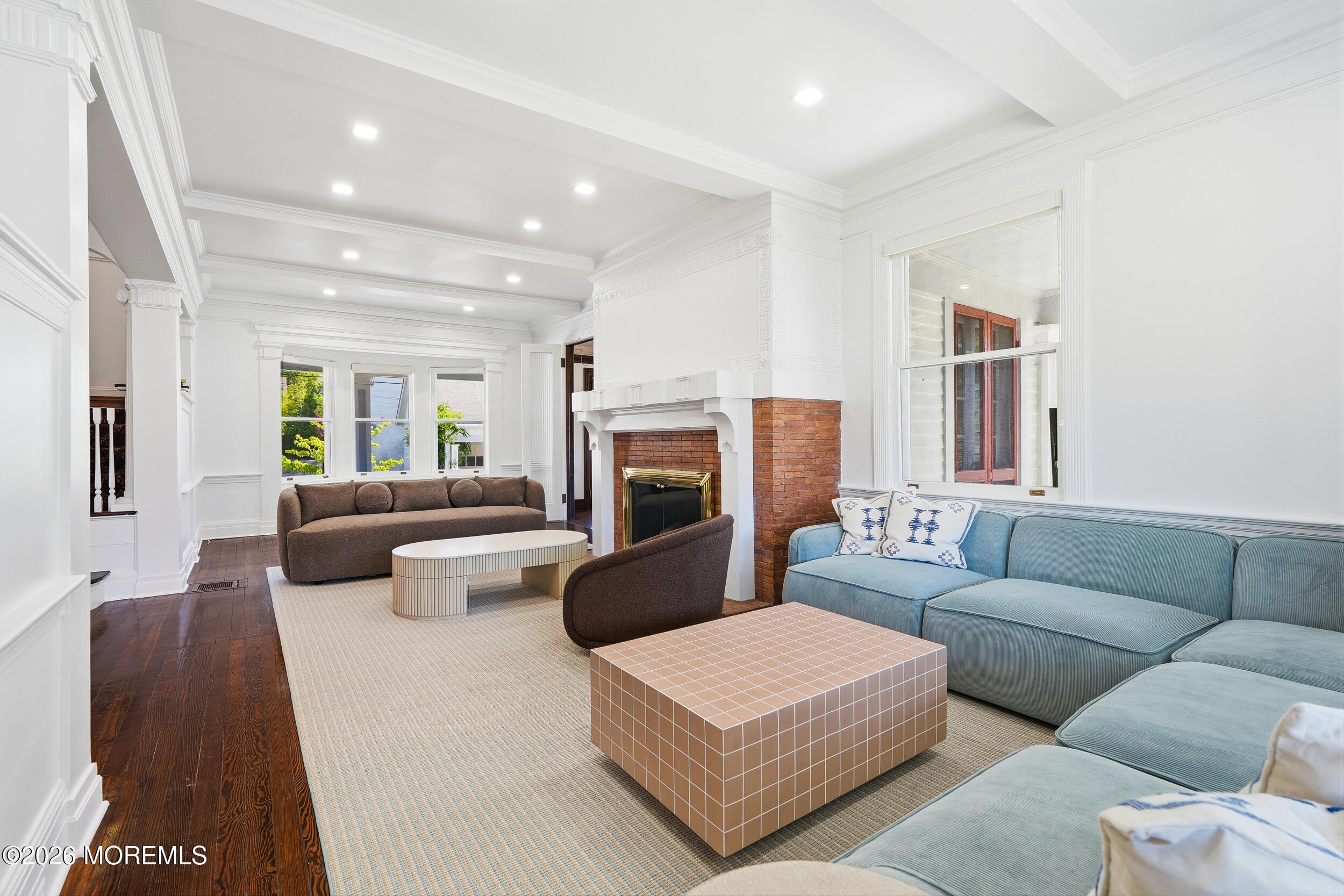 211 Cedar Avenue