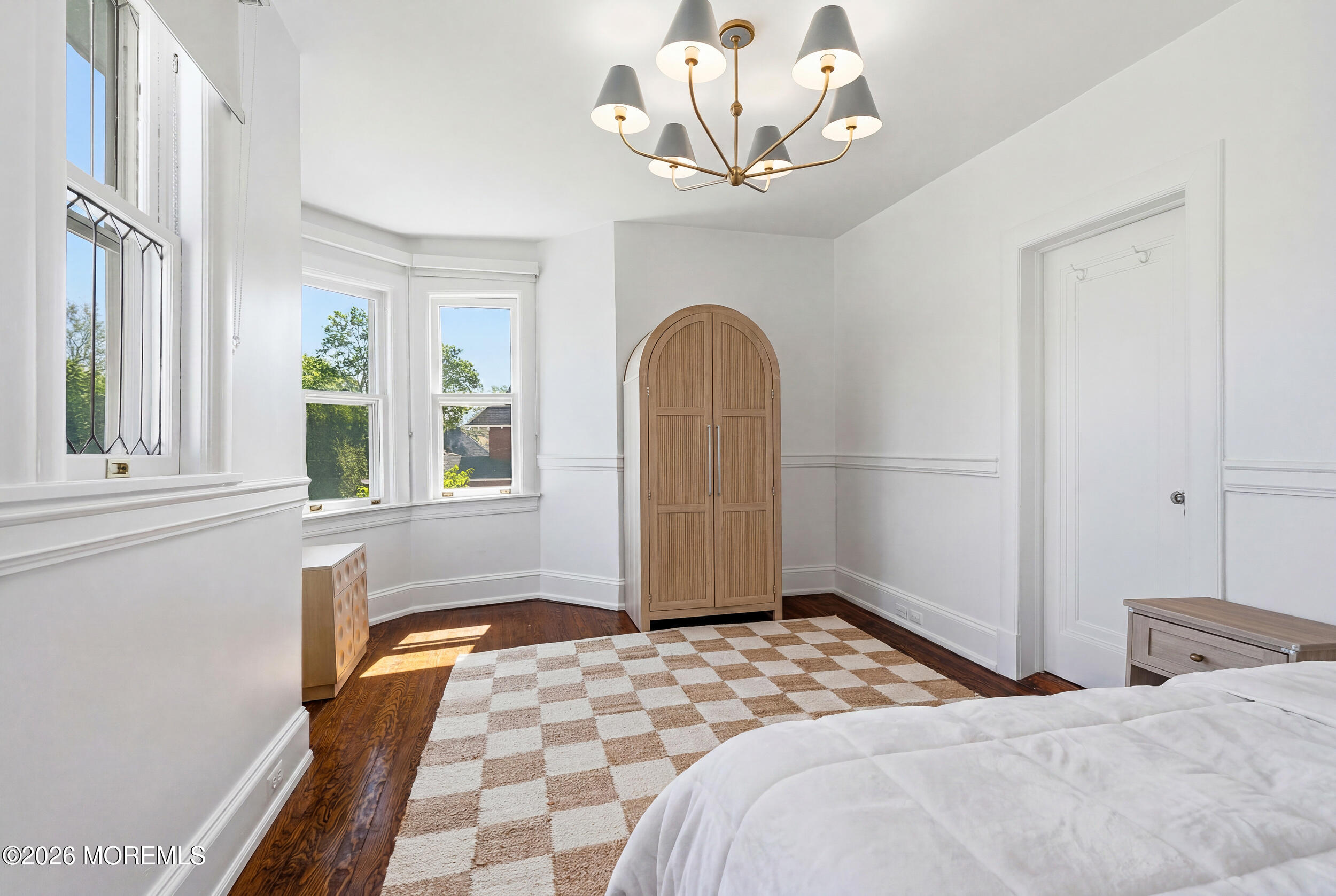 211 Cedar Avenue