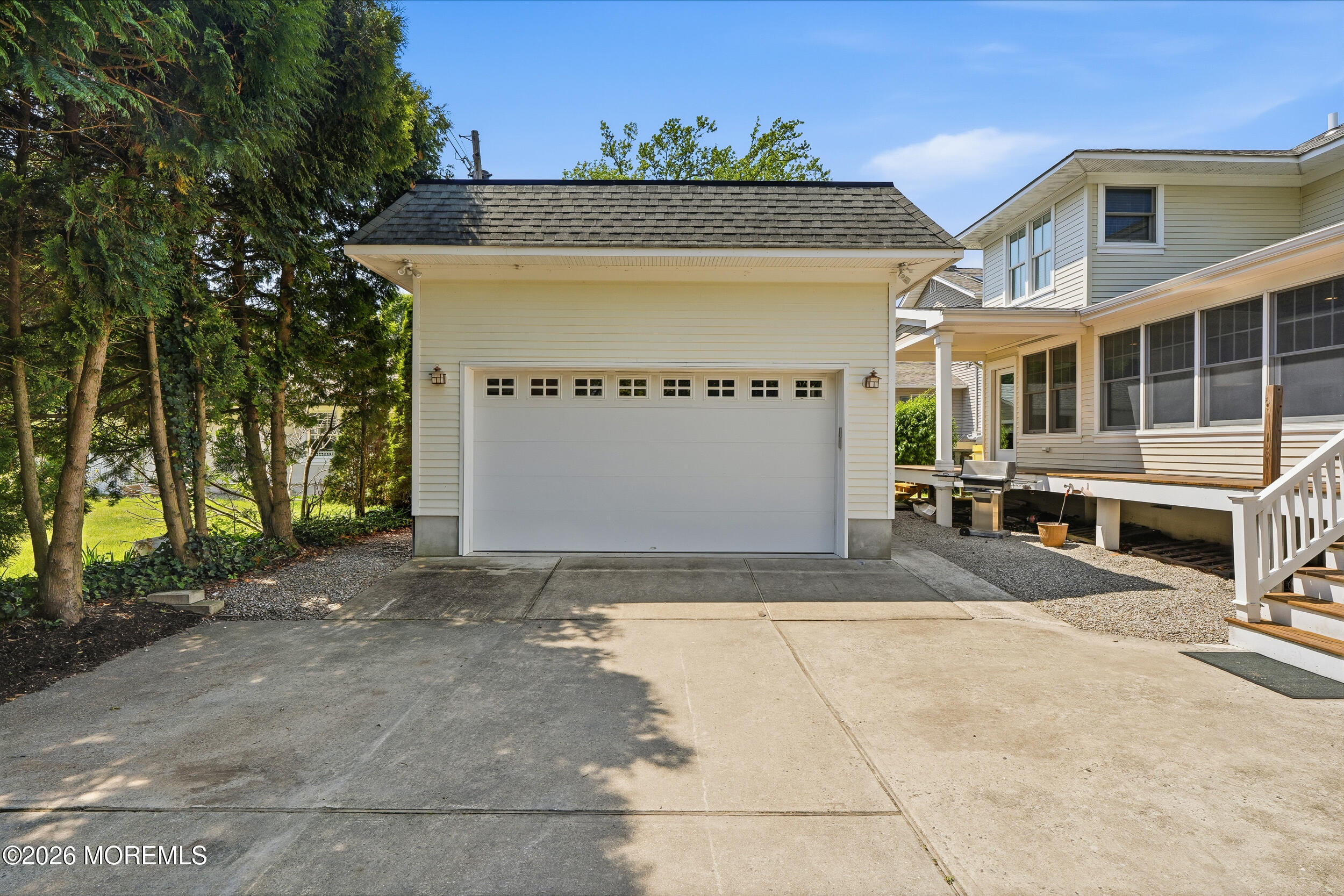 302 Grassmere Avenue