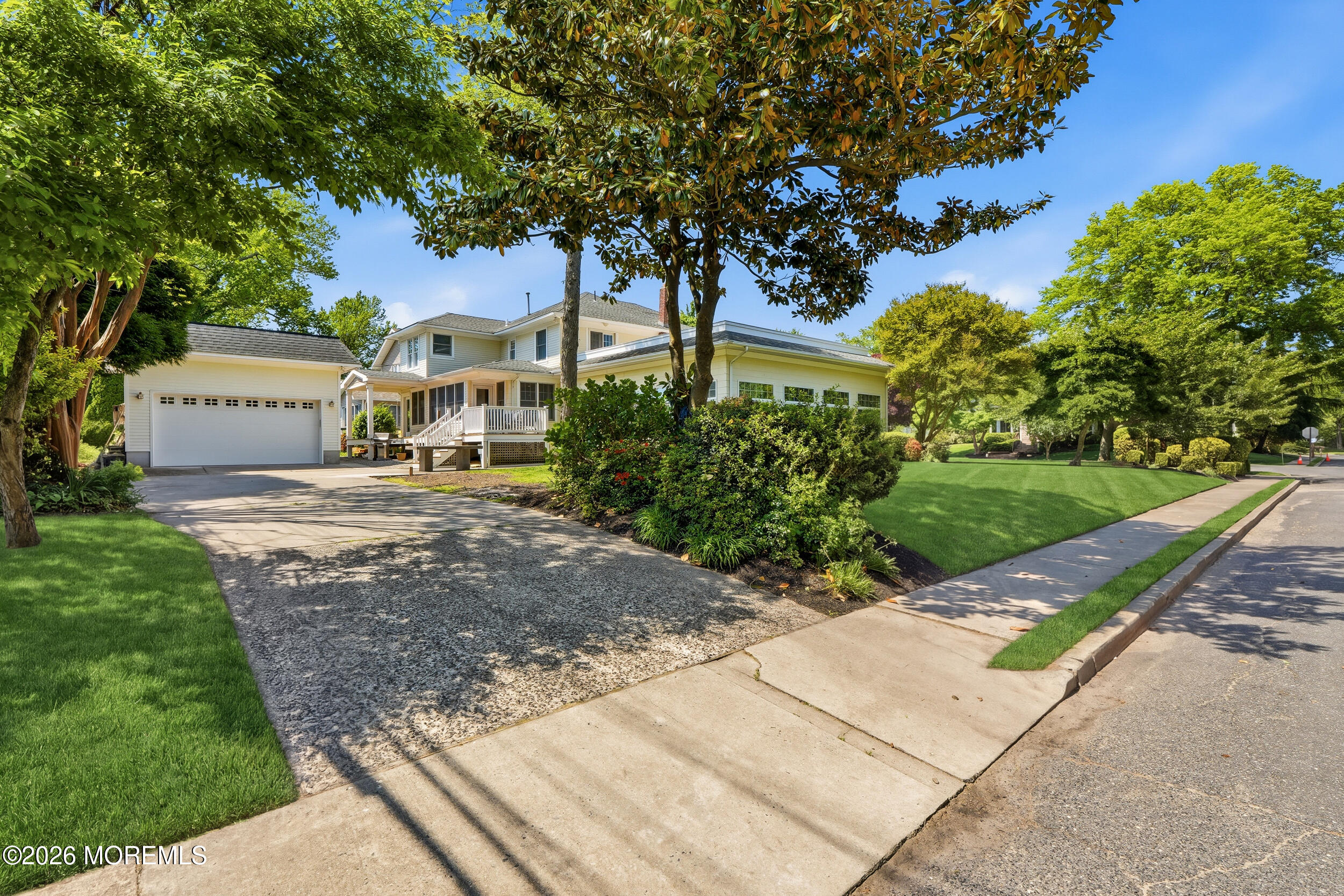 302 Grassmere Avenue