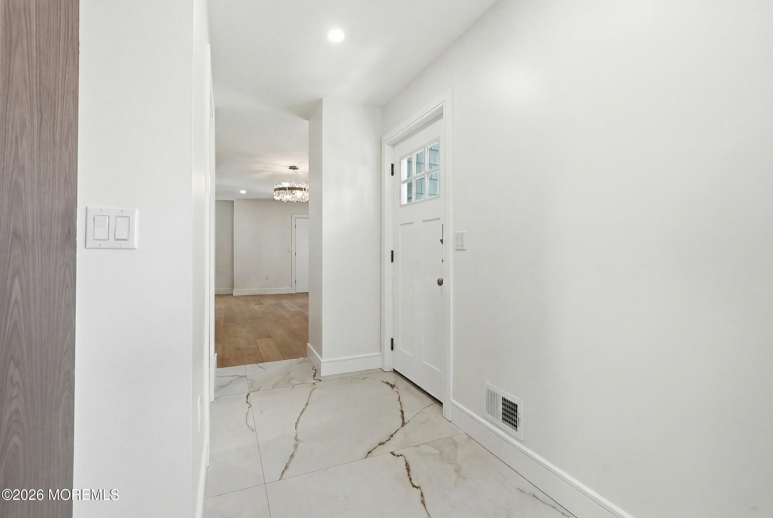 19 Roslyn Drive