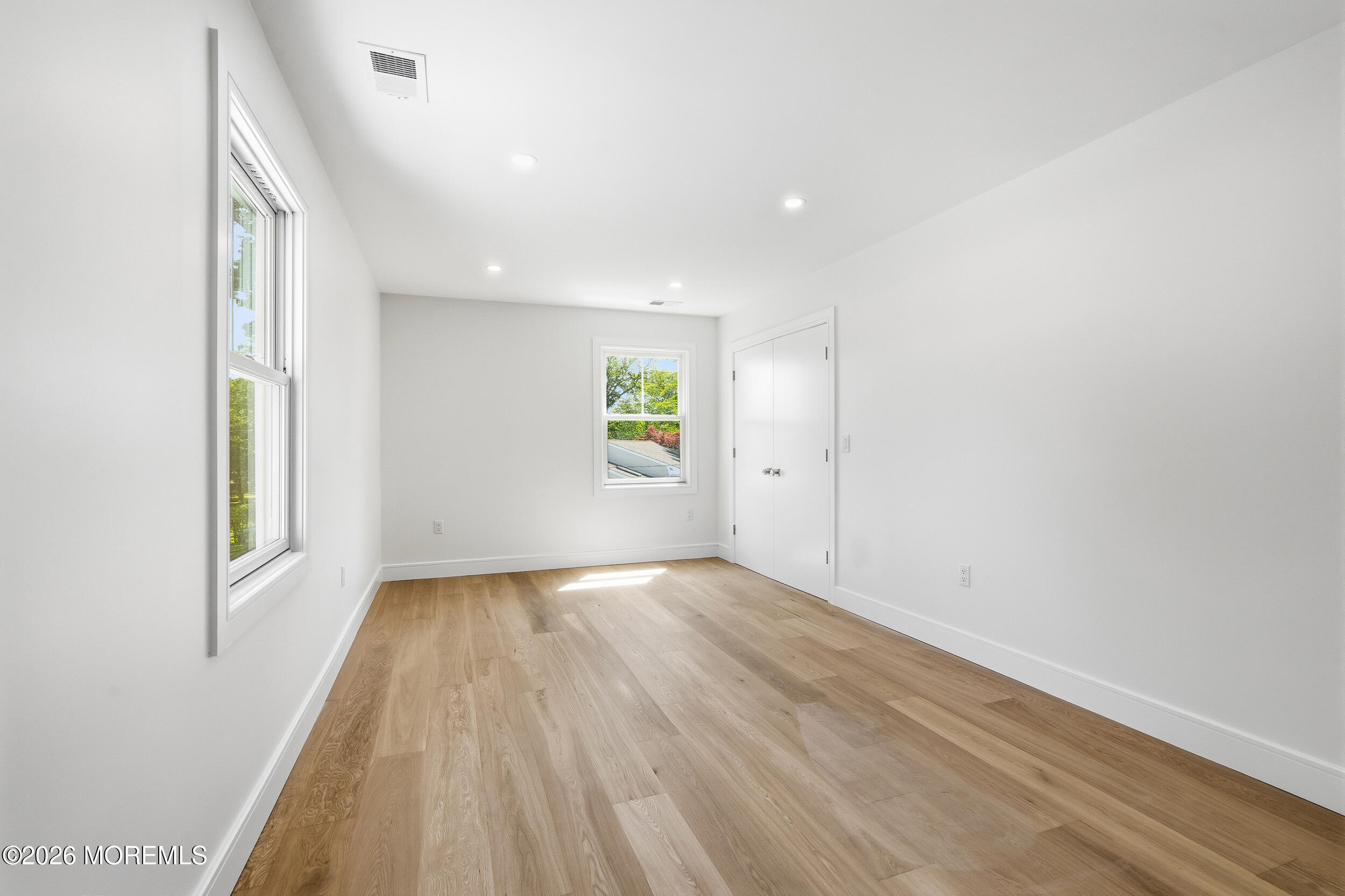 19 Roslyn Drive
