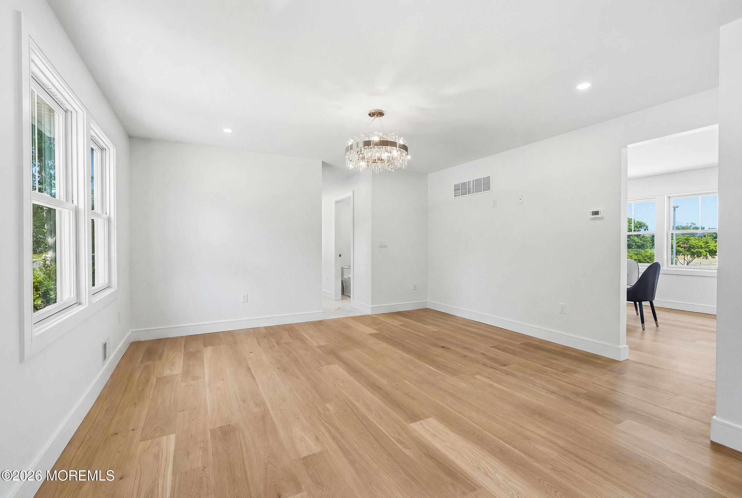19 Roslyn Drive