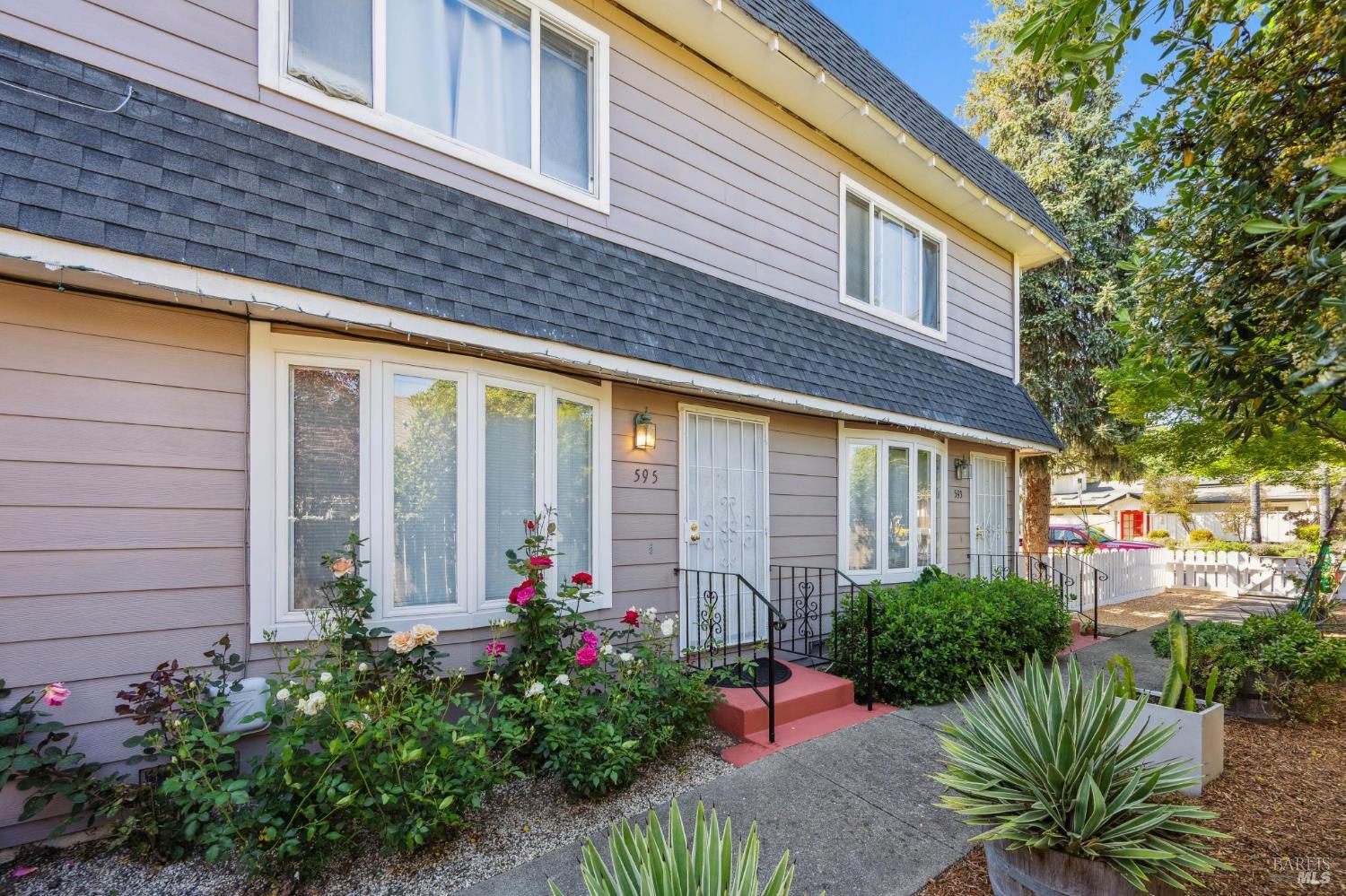593 Verano Ave