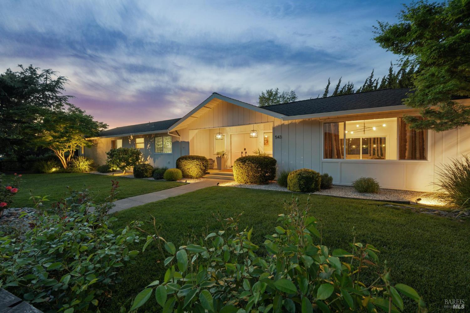 543 Avenue Del Oro