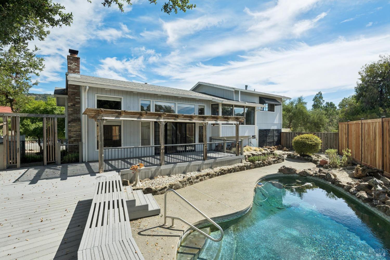 1203 Alberca Road