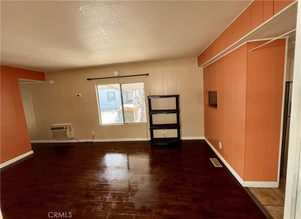 16540 Whittier Boulevard 6