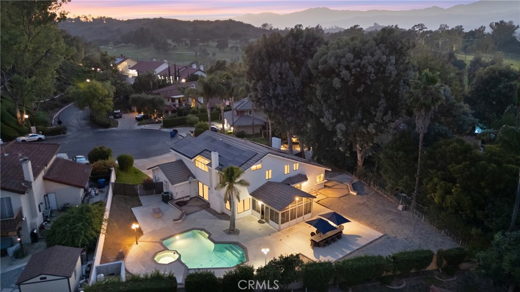 1549 Hillcrest Drive
