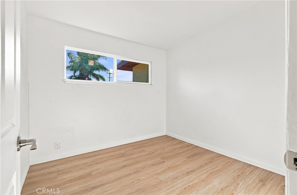 2065 W Orange Grove