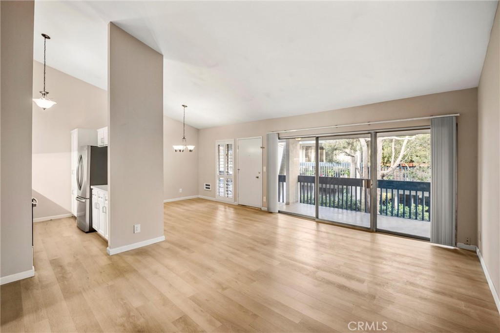 814 Camino Real 203