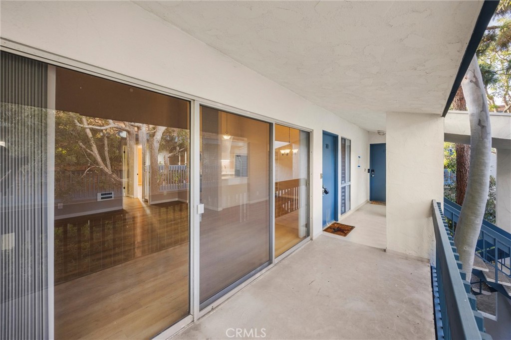 814 Camino Real 203
