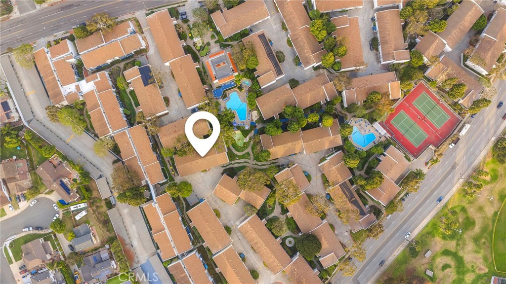 814 Camino Real 203