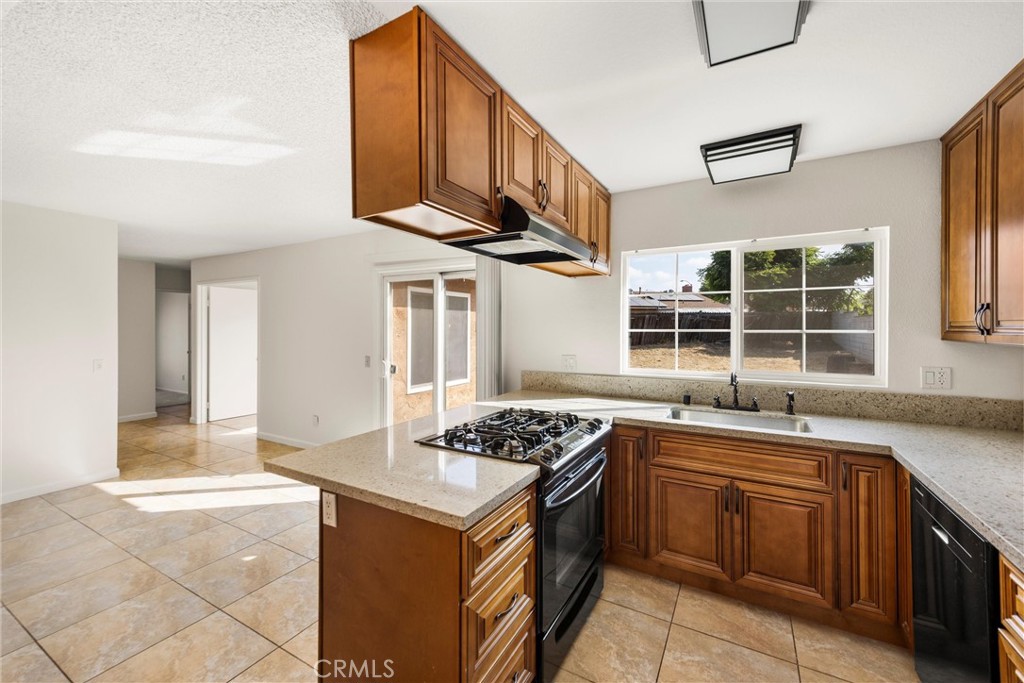 2701 S Whispering Lakes Court