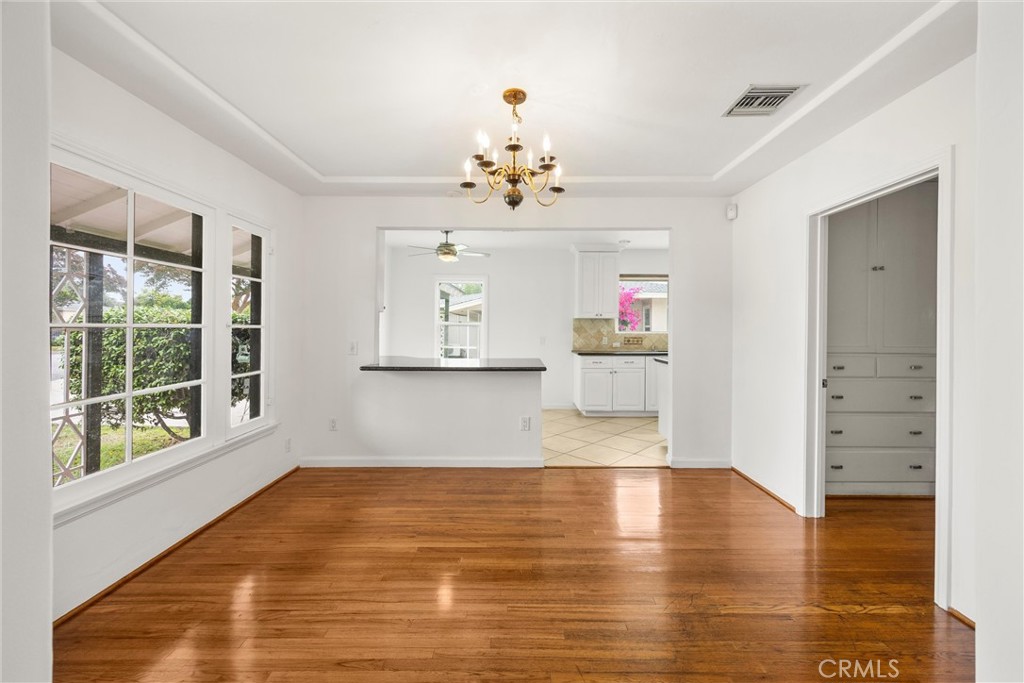 E Chestnut Avenue