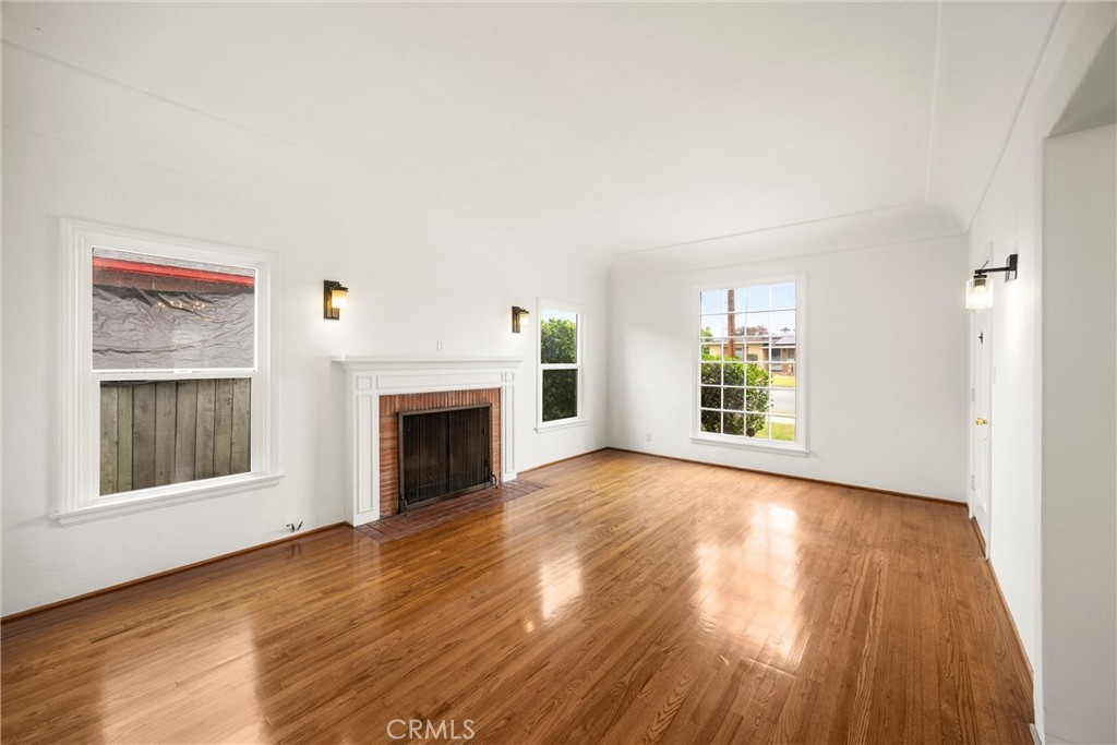E Chestnut Avenue