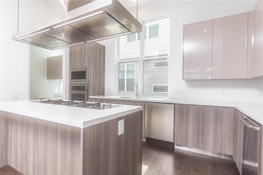 5868 E Post Oak Lane