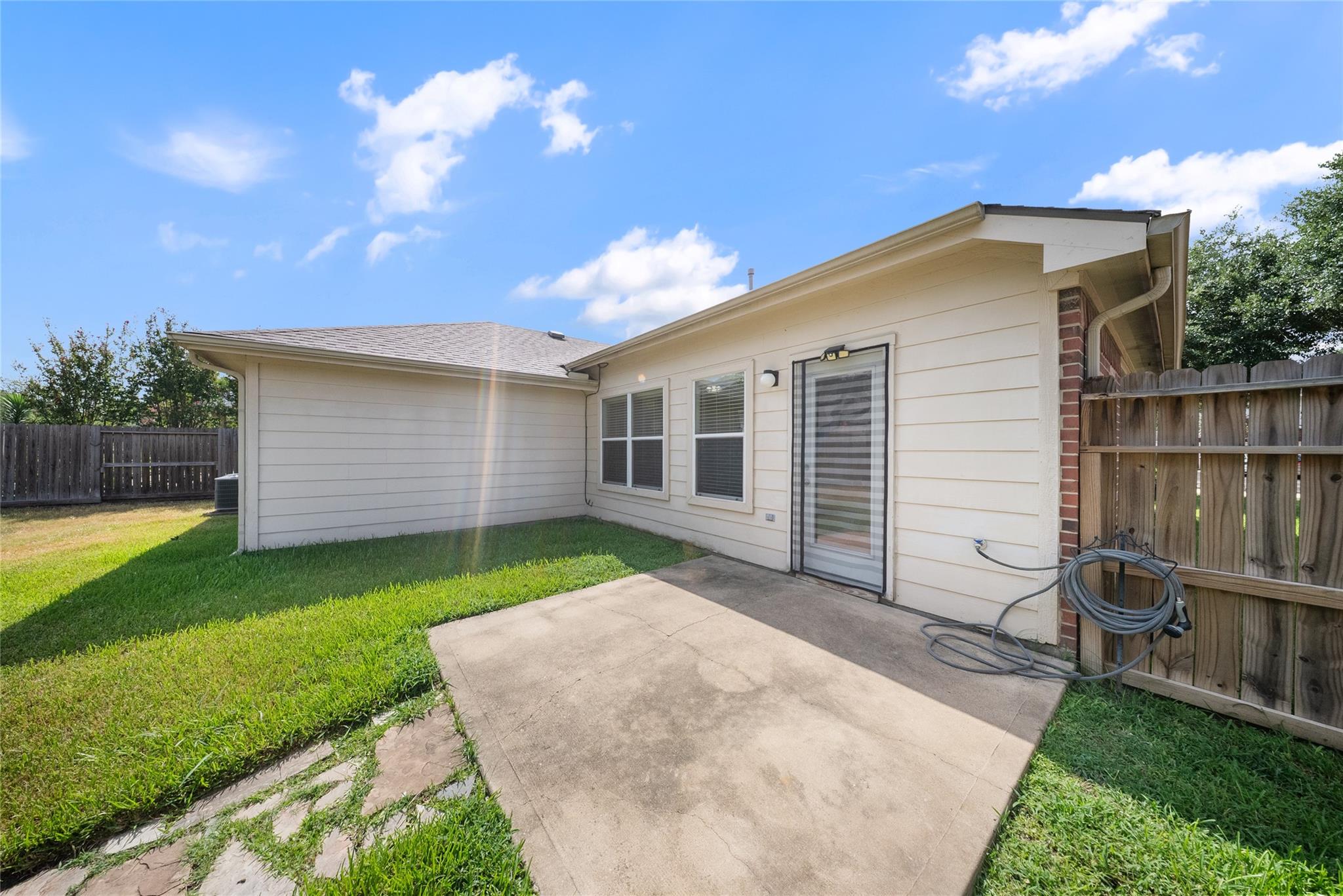2219 Rocky Hollow Lane
