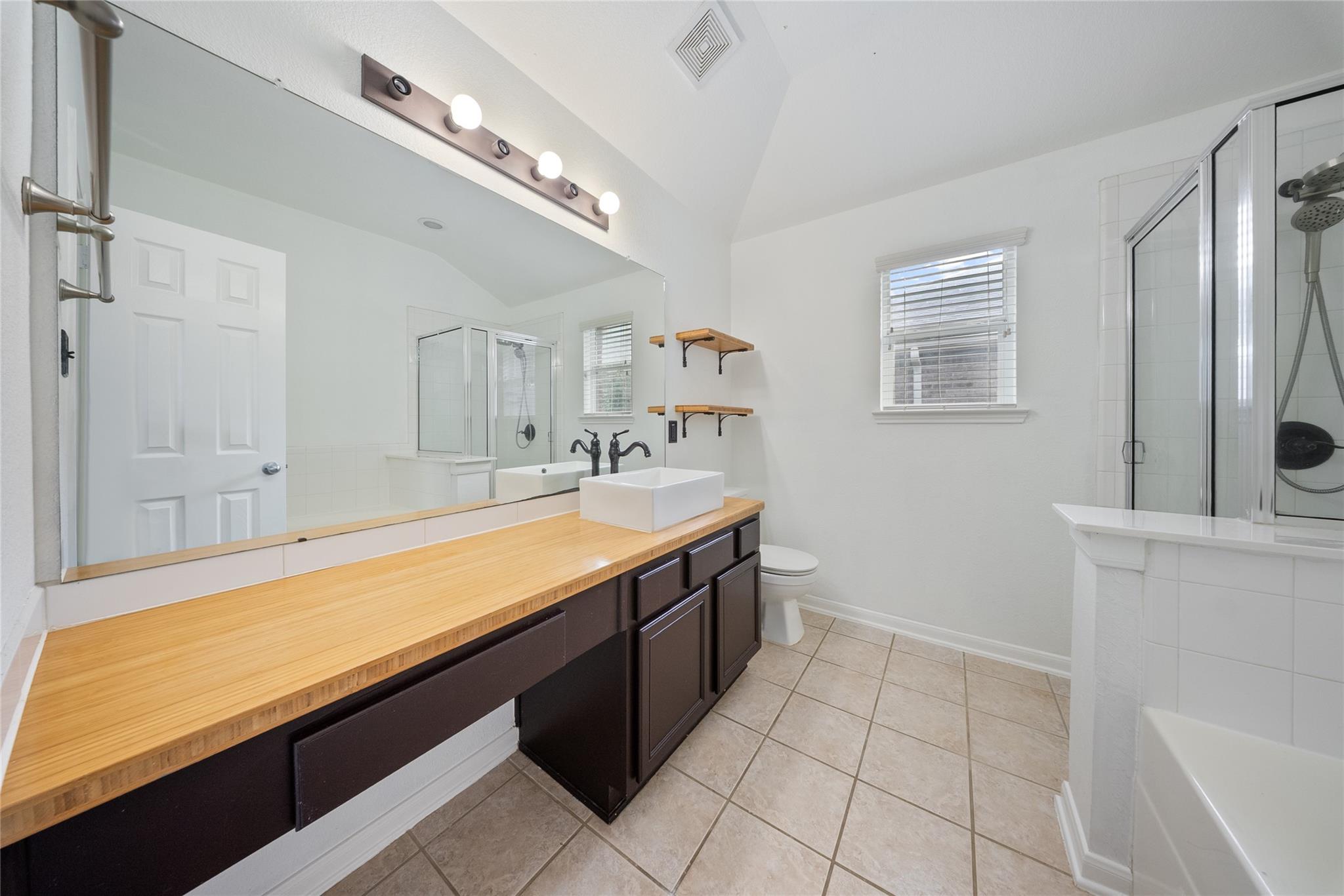 2219 Rocky Hollow Lane